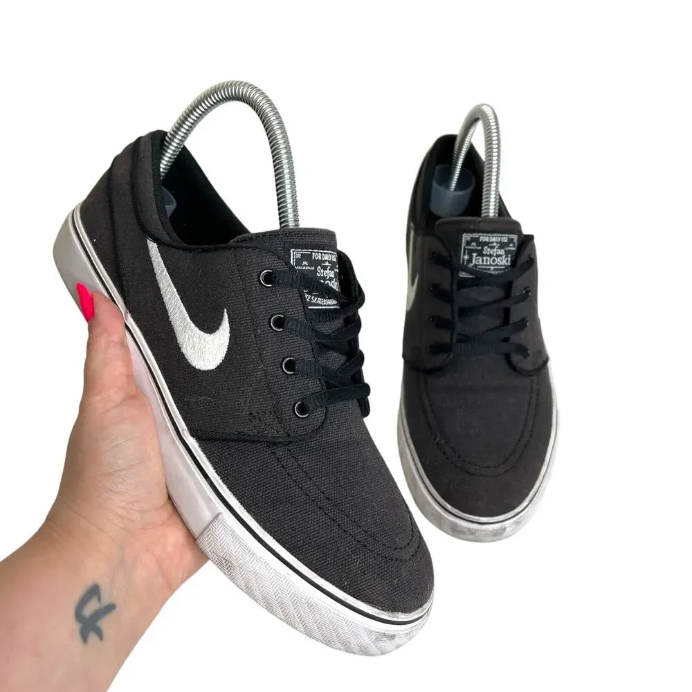 Nike Stefan Janoski Canvas GS Black Skateboarding Sneakers 654861 Youth 6Y